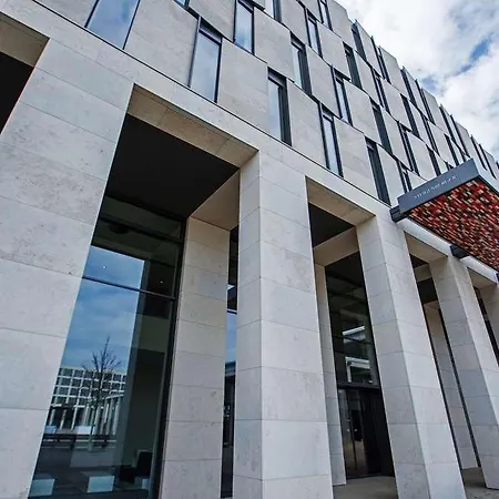 Steigenberger Airport Ber 4* シェーネフェルト